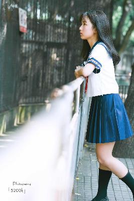 震惊！公车上遭遇的惊险一幕：3个男人和女人的纠葛？！