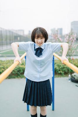 惊！少妇洗澡背后竟藏着怎样的秘密？与子伦又有何关联？