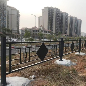 公(gōng)路不鏽鋼護欄定做